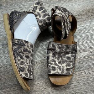 Vince Leopard Print Open-Toe Sandals in Brown and Cream
